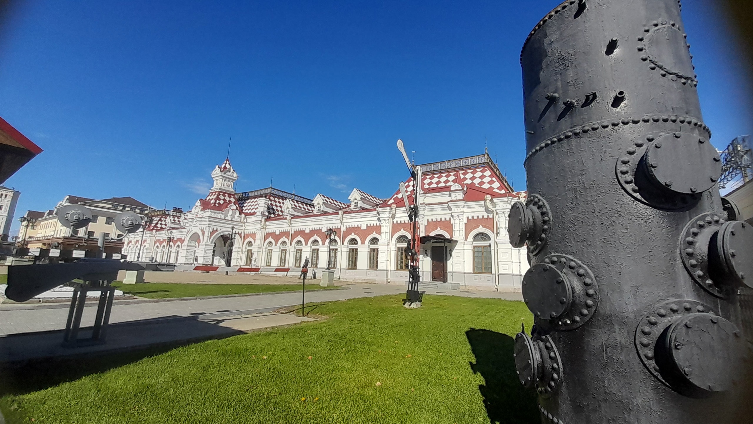 Десять секретов Привокзальной площади