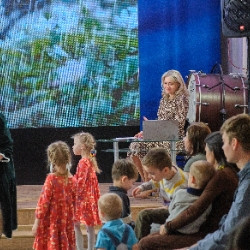 В гостях у сказки: Расскажи, Снегурочка